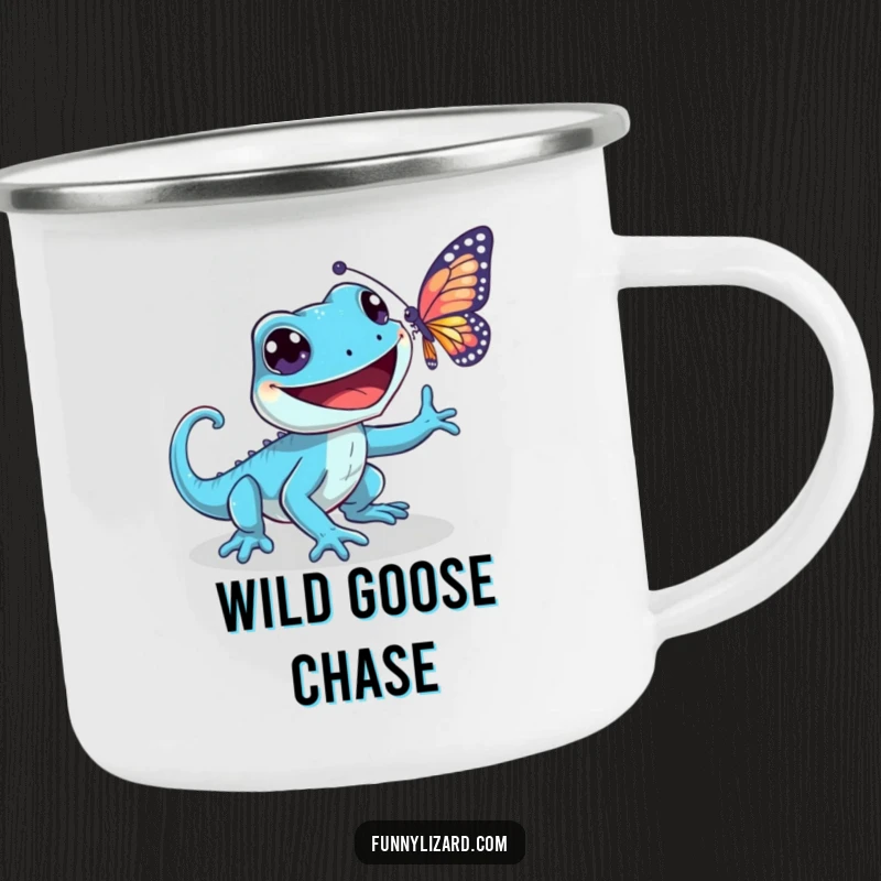 Funny blue lizard camping mug, showing a playful lizard with a wide grin chasing a shimmering butterfly, for outdoor fun.